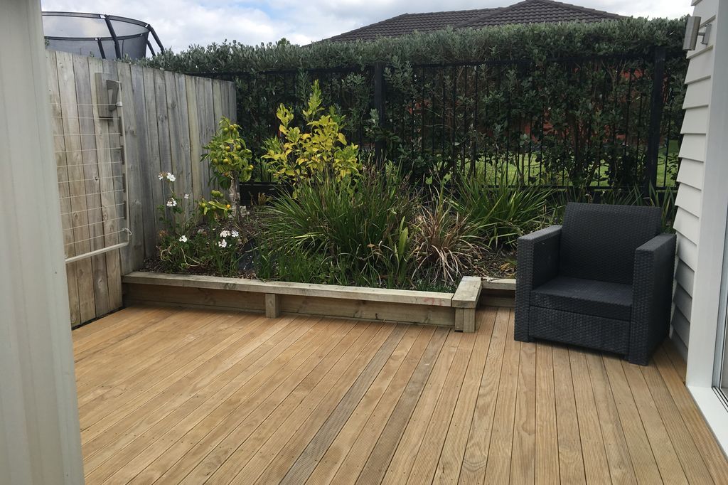 1 Bedroom Unit, Beachlands 2