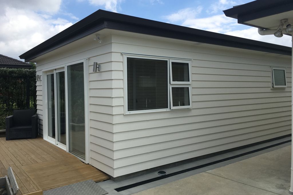 1 Bedroom Unit, Beachlands 1