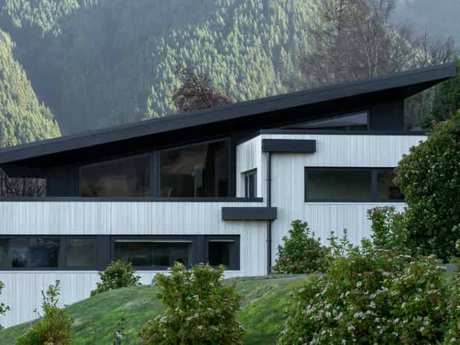 52 Suburb Street, Queenstown