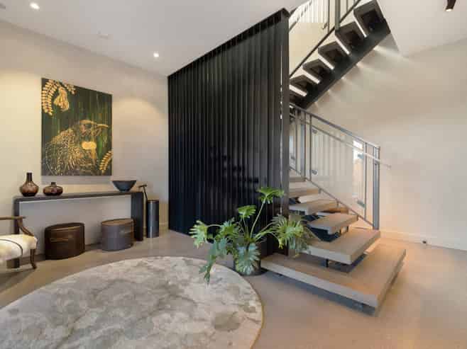 52 Suburb Street, Queenstown