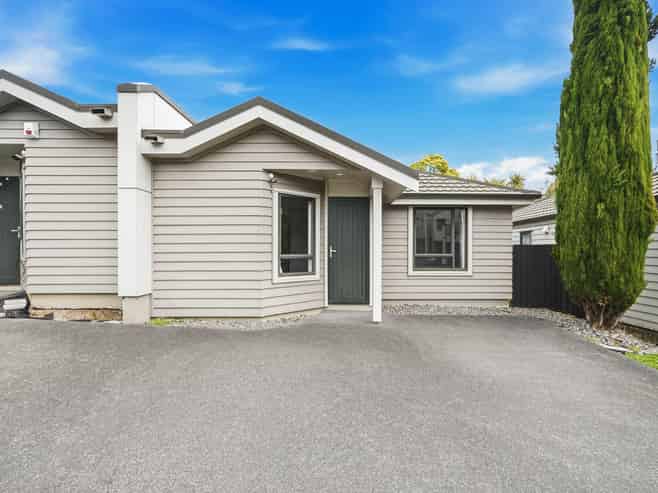 2/36 John Jennings Drive, Oteha