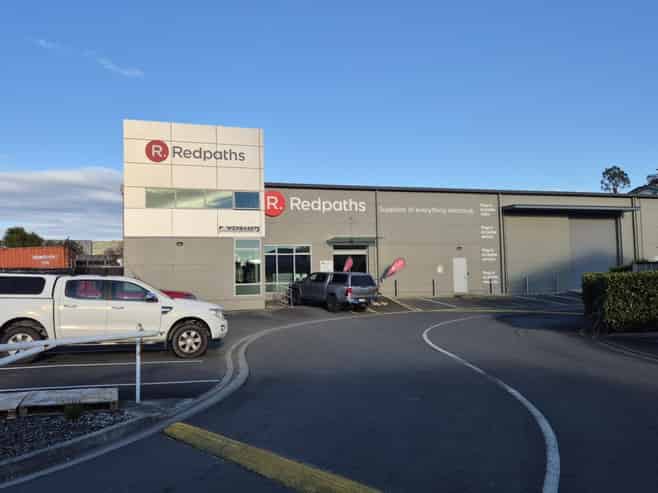 Trade-Ready Showroom, Warehouse & Offices