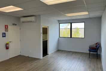 Modern First Floor Office - St Albans 
