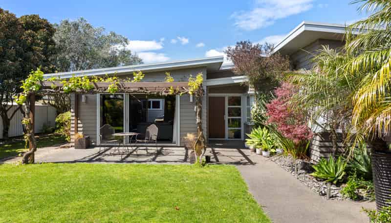 4 Roger Street, Lytton West