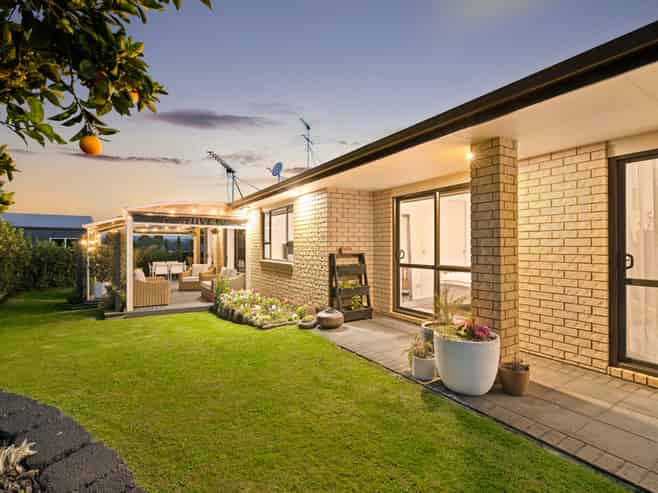 19 Lieshout Way, Pukekohe