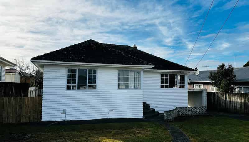 44 Churchill Avenue, Manurewa