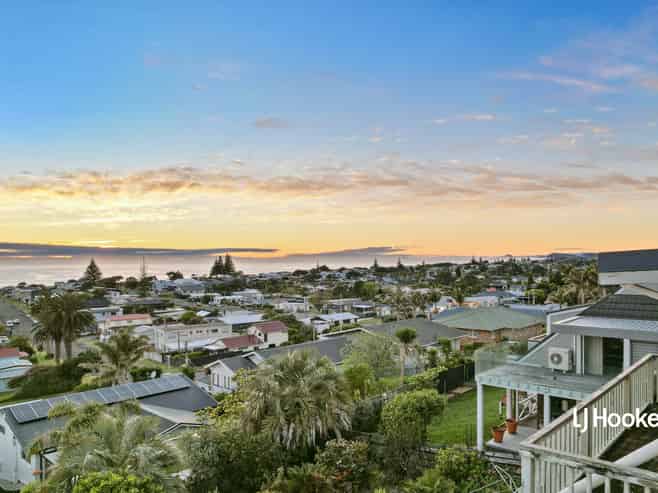 16 Mayor View Terrace, Waihi Beach