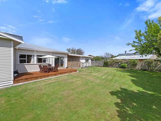 29 Rose Street, Springlands