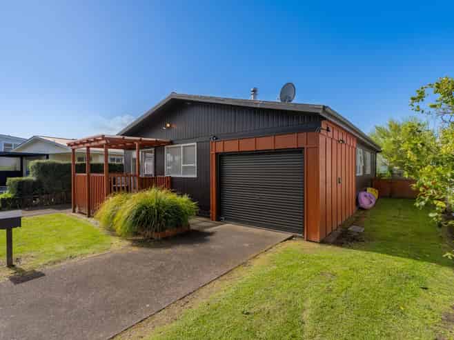 3A Sarah Ave, Whitianga