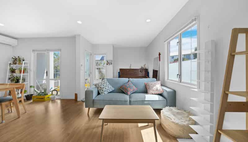 75 Winery Way, Henderson