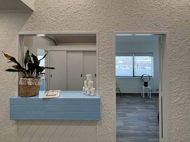 Super convenient office