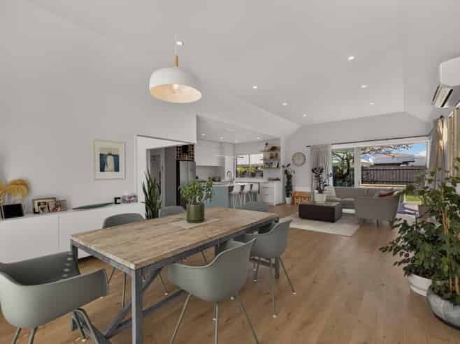 31 Lochnagar Drive, Lake Hayes Estate