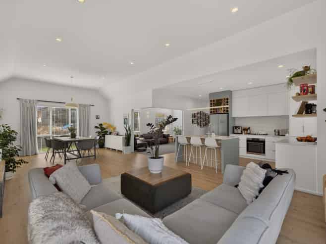 31 Lochnagar Drive, Lake Hayes Estate