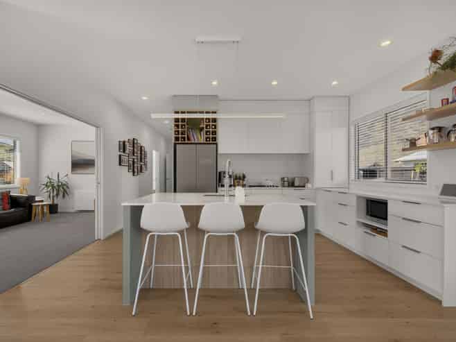 31 Lochnagar Drive, Lake Hayes Estate