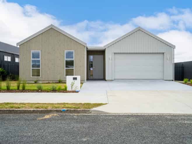 77 Theodore Drive, Ruakaka