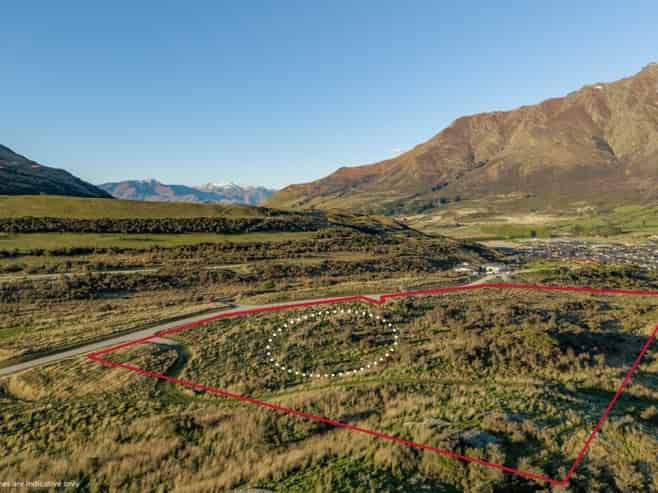 4 Tableland Drive, Jacks Point