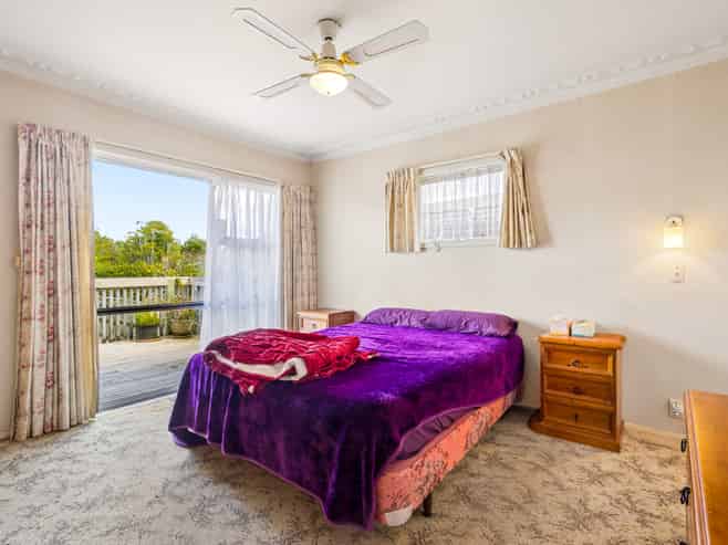 50 Scenic Drive, Hillpark