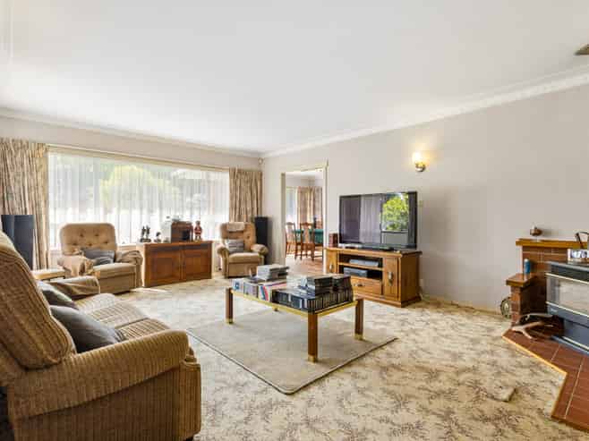 50 Scenic Drive, Hillpark