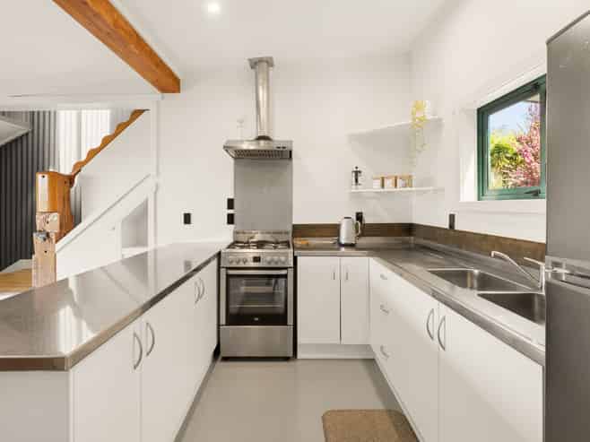4 Adela Stewart Drive, Athenree