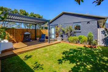 30A Hampton Hill Road, Tawa