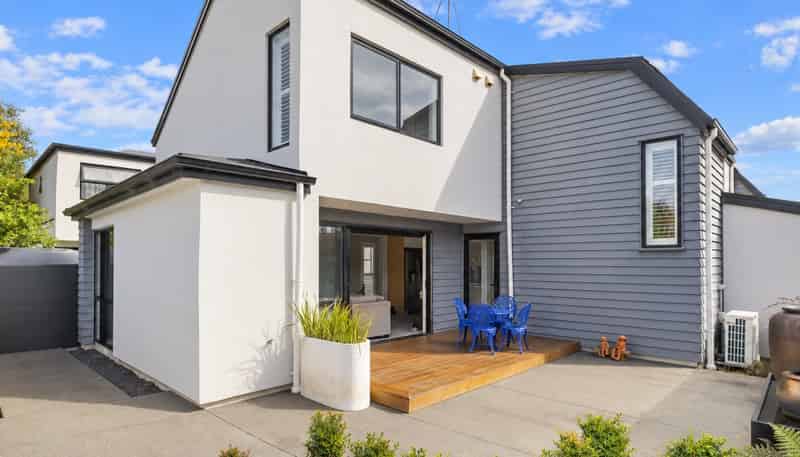 4/44 Brockworth Place, Riccarton
