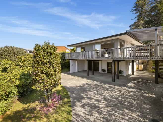 30 Thirteenth Avenue, Avenues