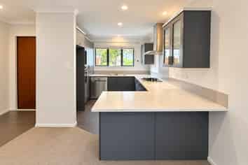 103 Fields Parade, Albany