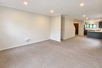 103 Fields Parade, Albany