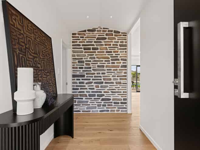 17 Knighton Drive, West Melton
