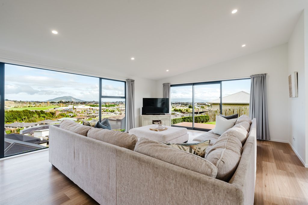 Quick! Before Someone Else Buys the Best View 4