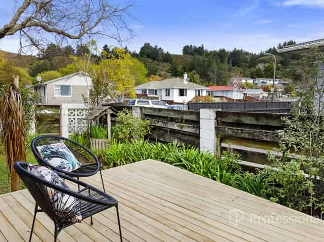 63 Hillside Drive, Maoribank