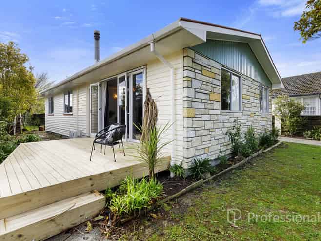 63 Hillside Drive, Maoribank