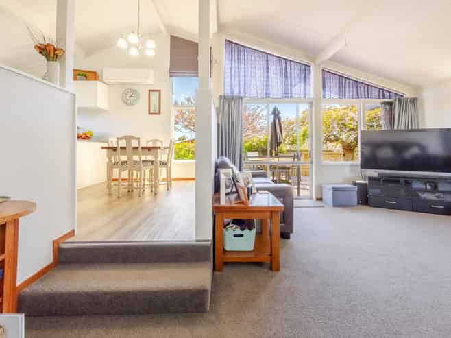 12 Norwich Crescent, Tamatea