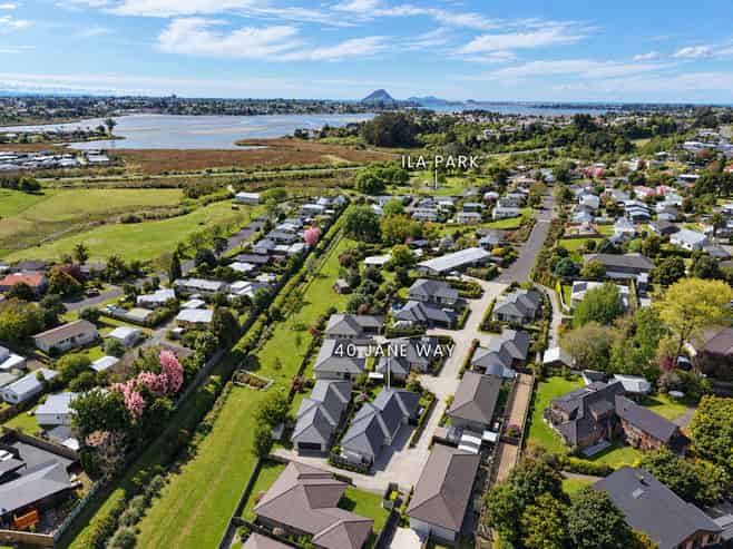 40 Jane Way, Hairini