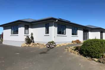 337 Homestead Road, Weston