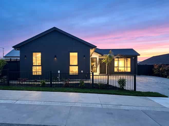 86  Parish Drive, Milldale
