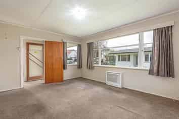15 Kiwi Court, Roslyn