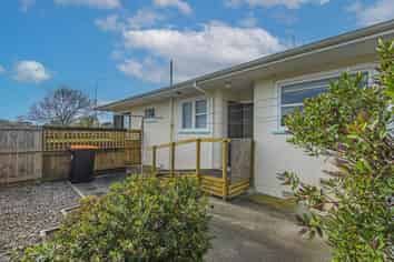 15 Kiwi Court, Roslyn