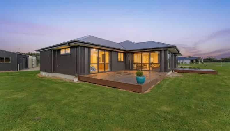 115 Divan Road, Levels