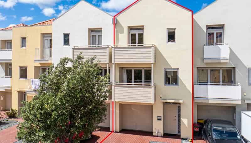 34/305 Evans Bay Parade, Hataitai