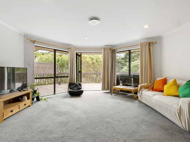 3 Amber Glen, Albany