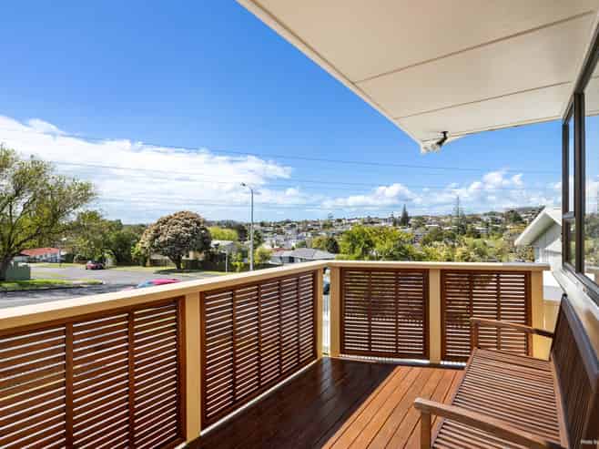 52 Canberra Avenue, Lynfield