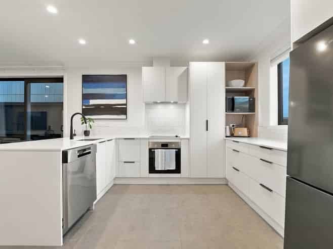 64 Kilcadden Drive, Flat Bush