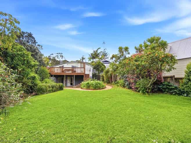 22 Hythe Terrace, Mairangi Bay