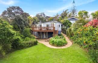 22 Hythe Terrace, Mairangi Bay