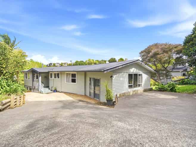 22 Hythe Terrace, Mairangi Bay