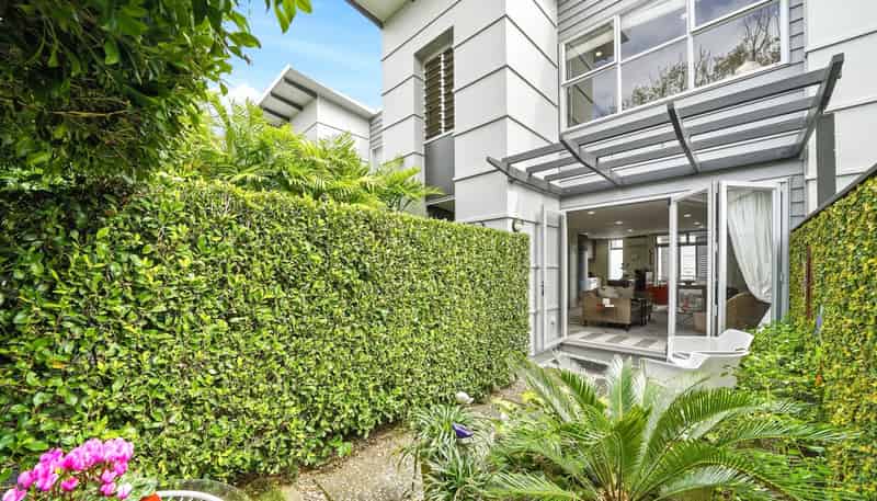 2/31 Byron Avenue, Takapuna