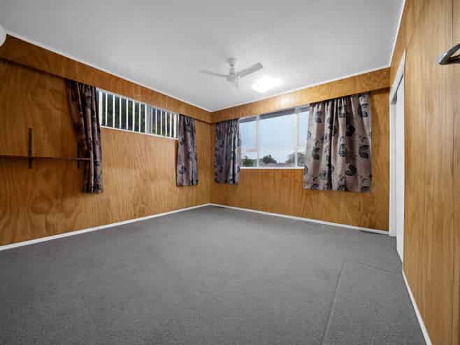 60 Chilcott Road, Henderson