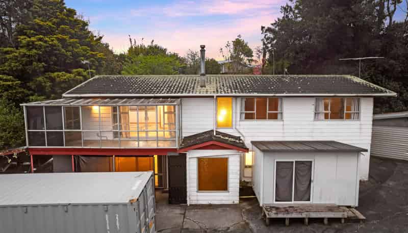 60 Chilcott Road, Henderson