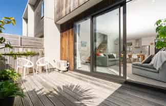 26 Palm Grove, Berhampore